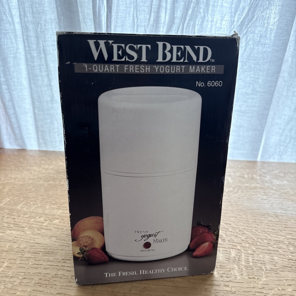 West Bend 1 Quart Fresh Yogurt Maker Model 6060 Vintage 1992